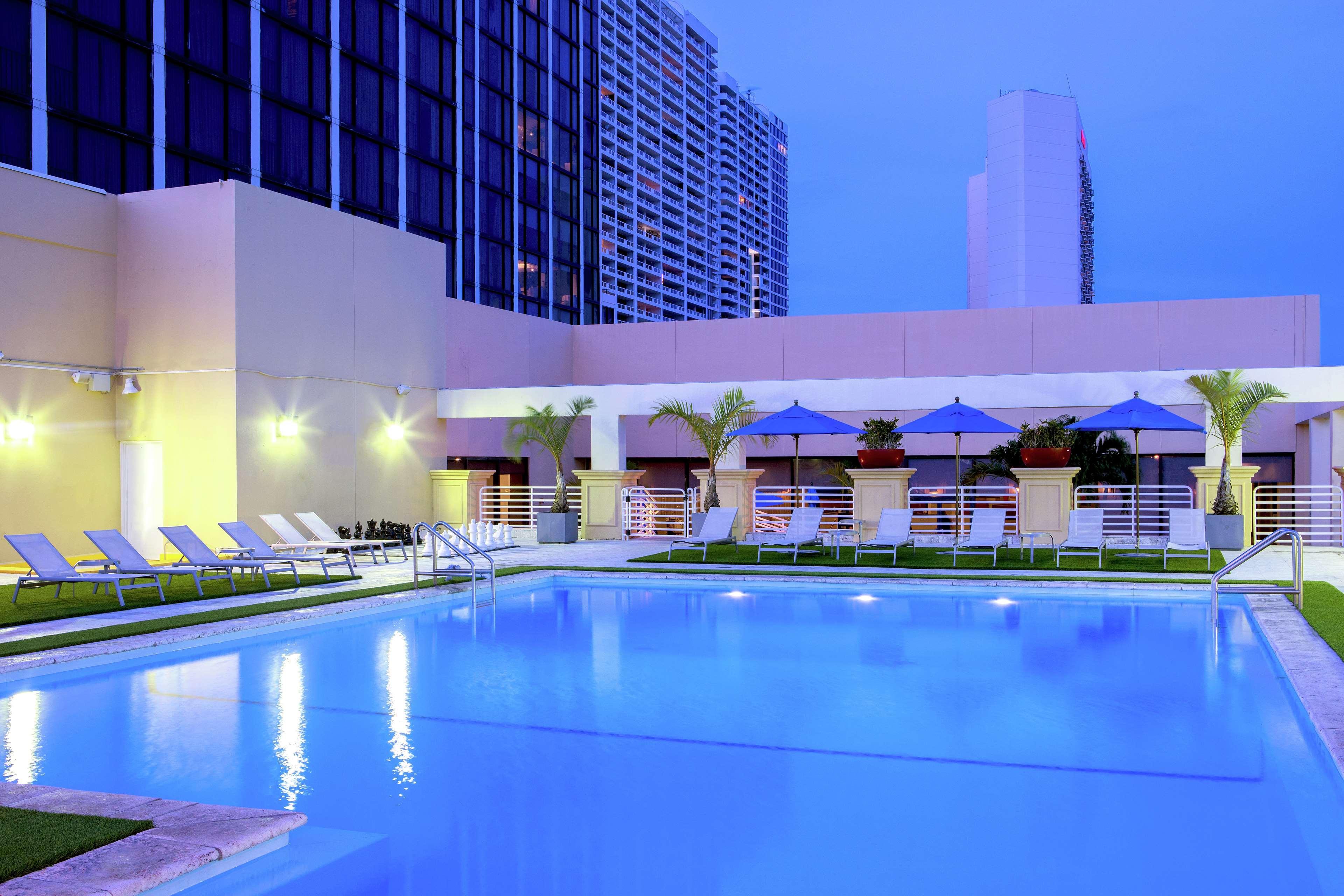 Hilton Miami Downtown Hotel Bagian luar foto